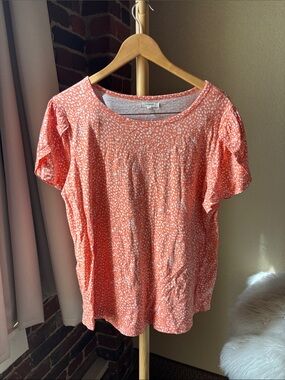 Maurices Coral Dot Short Sleeve Tee